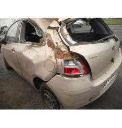 Leve vitre electrique avant gauche TOYOTA YARIS 2