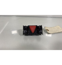 Bouton de warning MERCEDES CLASSE E 210 Photo n°1