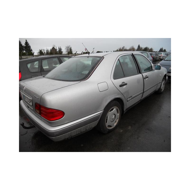 Bouton de warning MERCEDES CLASSE E 210 Photo n°6