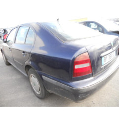 Com (Bloc Contacteur Tournant+Commodo Essuie Glace+Commodo Phare) SKODA OCTAVIA 1