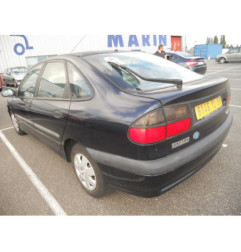 Optique avant secondaire droit (feux)(clignotant) RENAULT LAGUNA 1