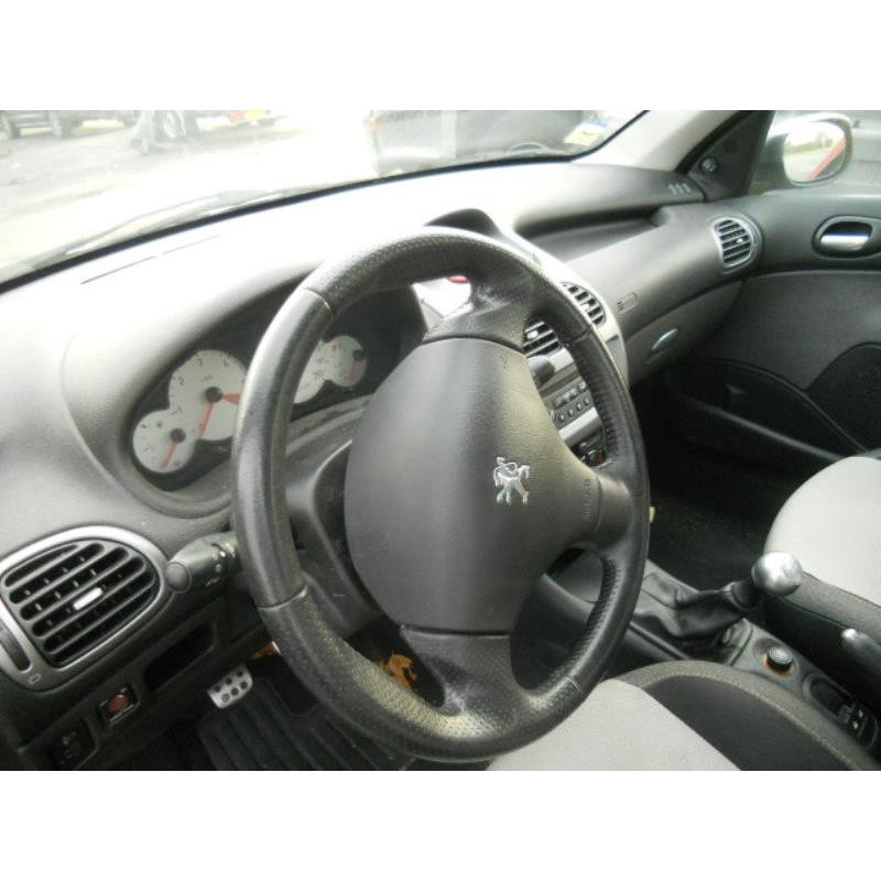 Bouton de warning PEUGEOT 206 Photo n°9