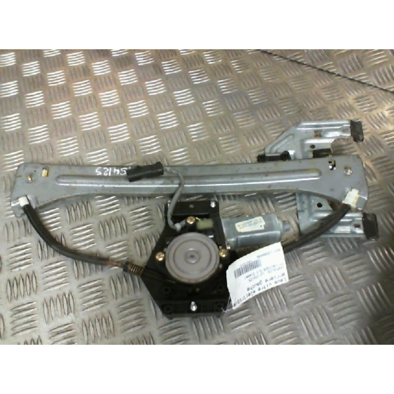 Leve vitre electrique arriere gauche CHRYSLER PT CRUISER Photo n°2