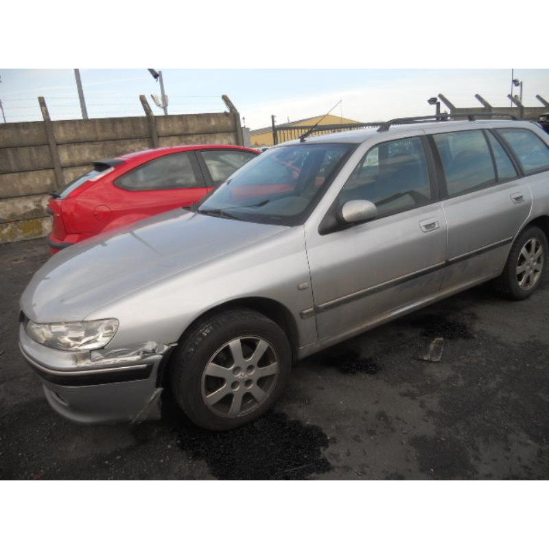 Feu arriere secondaire droit (feux) PEUGEOT 406 Photo n°4