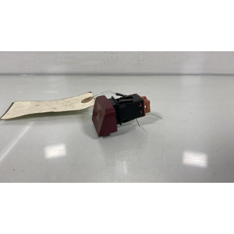 Bouton de warning CITROEN C4 GRAND PICASSO 1 Photo n°2