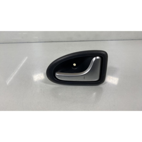 Poignee interieur arriere droit RENAULT CLIO 2 CAMPUS Photo n°1