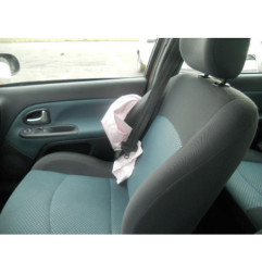Poignee interieur arriere droit RENAULT CLIO 2 CAMPUS