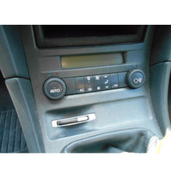 Poignee porte avant droit RENAULT VEL SATIS