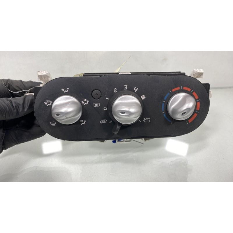 Commande chauffage RENAULT TWINGO 2 Photo n°1