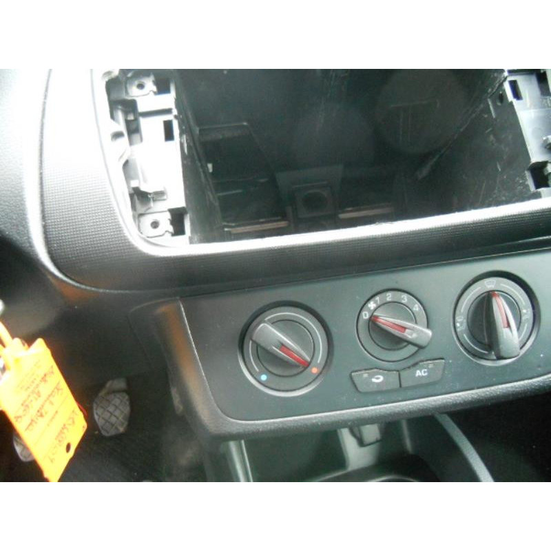 Commande chauffage SEAT IBIZA 4 Photo n°11