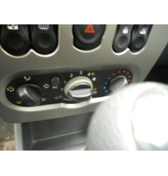 Ceinture arriere centrale DACIA SANDERO 1