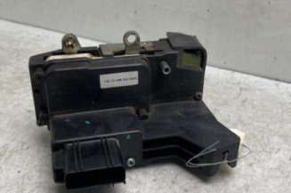 Serrure avant droit FORD FIESTA 5