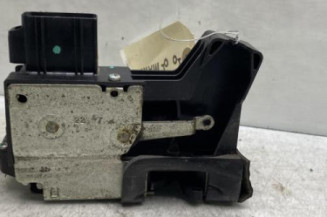 Serrure avant droit FORD FIESTA 5