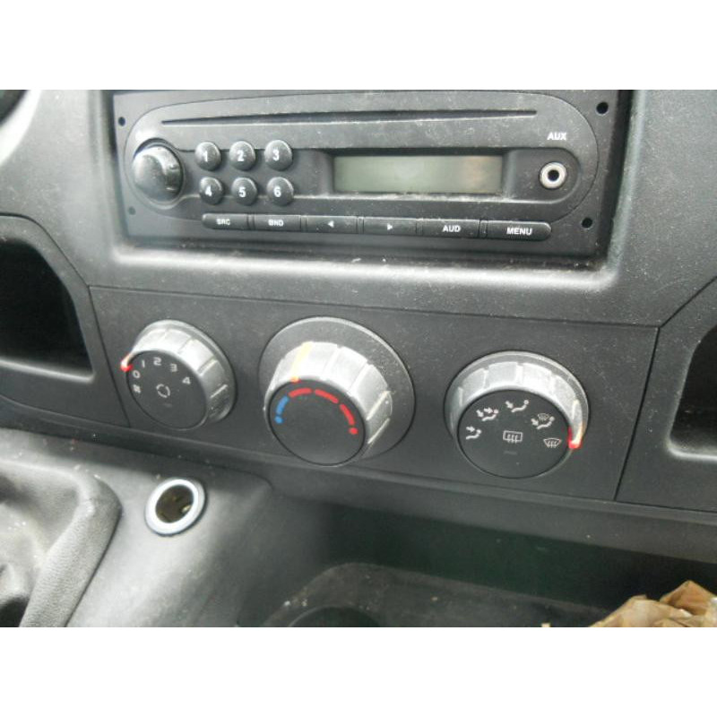 Charniere de porte avant droit RENAULT MASTER 3 Photo n°9