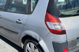 Calculateur moteur RENAULT SCENIC 2