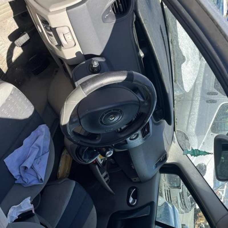 Calculateur RENAULT SCENIC 2 Photo n°11