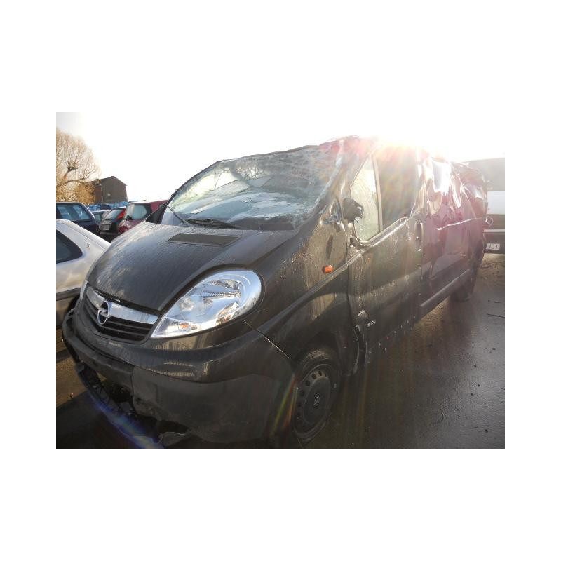 Face avant OPEL VIVARO 1 Photo n°2