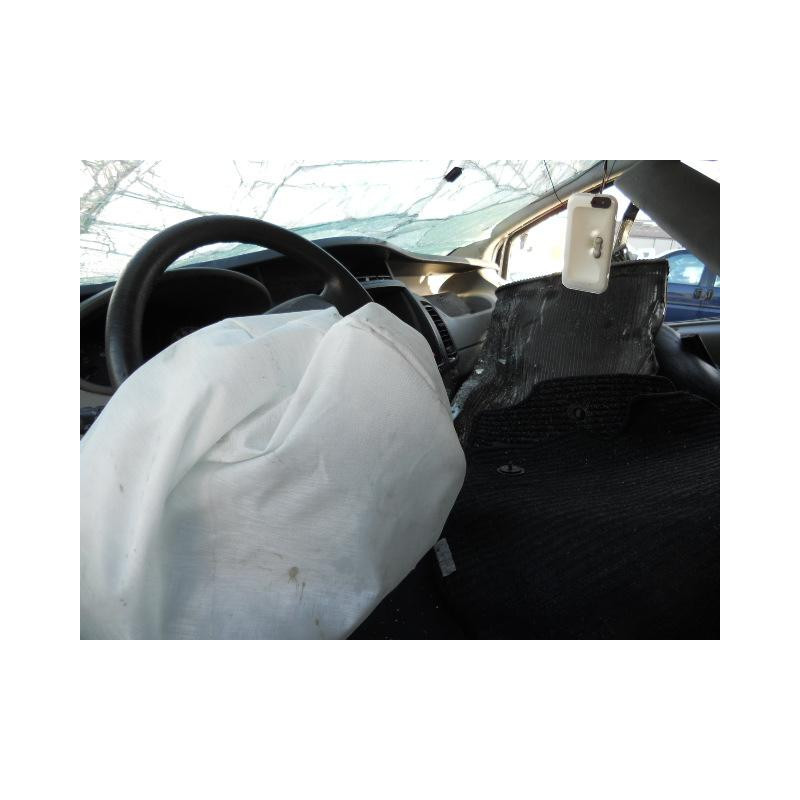 Face avant OPEL VIVARO 1 Photo n°6