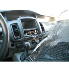 Face avant OPEL VIVARO 1