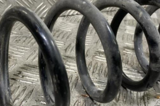 Ressort de suspension arriere droit RENAULT KADJAR