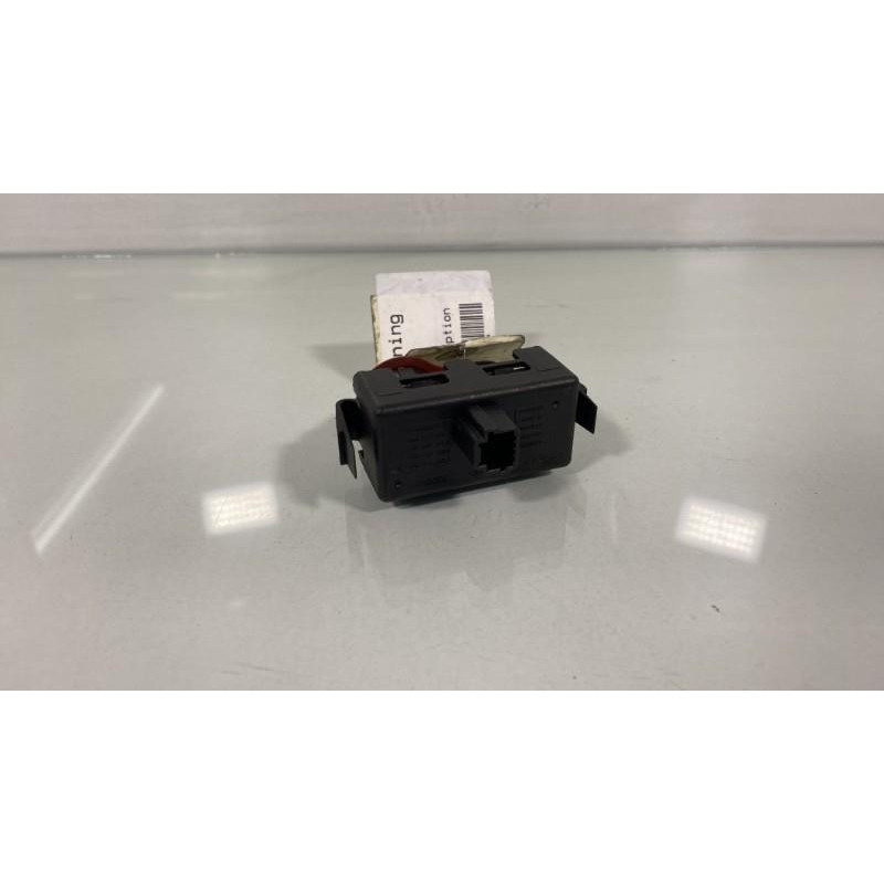 Bouton de warning RENAULT CLIO 3 Photo n°3