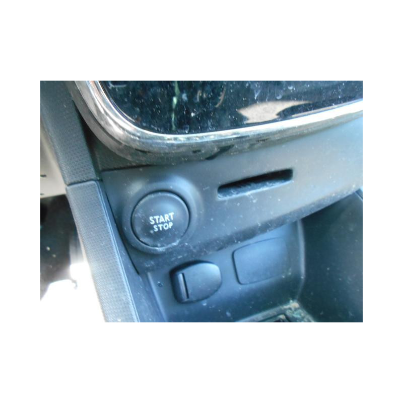 Becquet RENAULT CLIO 4 Photo n°12