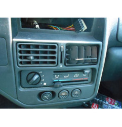 Cremaillere assistee PEUGEOT 106