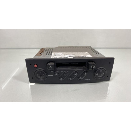 Autoradio d'origine RENAULT MEGANE 2 Photo n°1