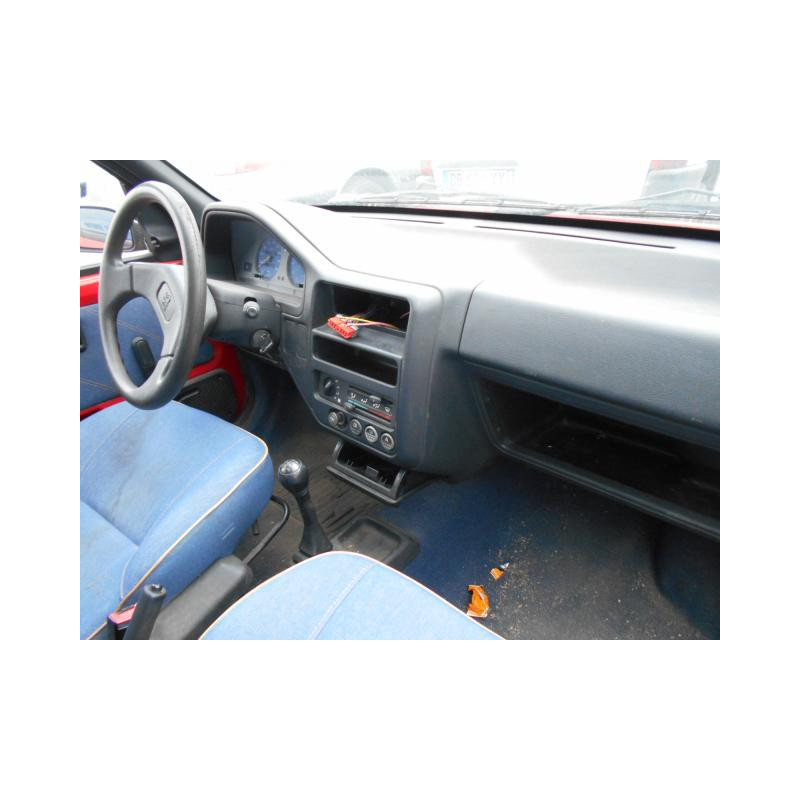 Cremaillere assistee PEUGEOT 106 Photo n°6