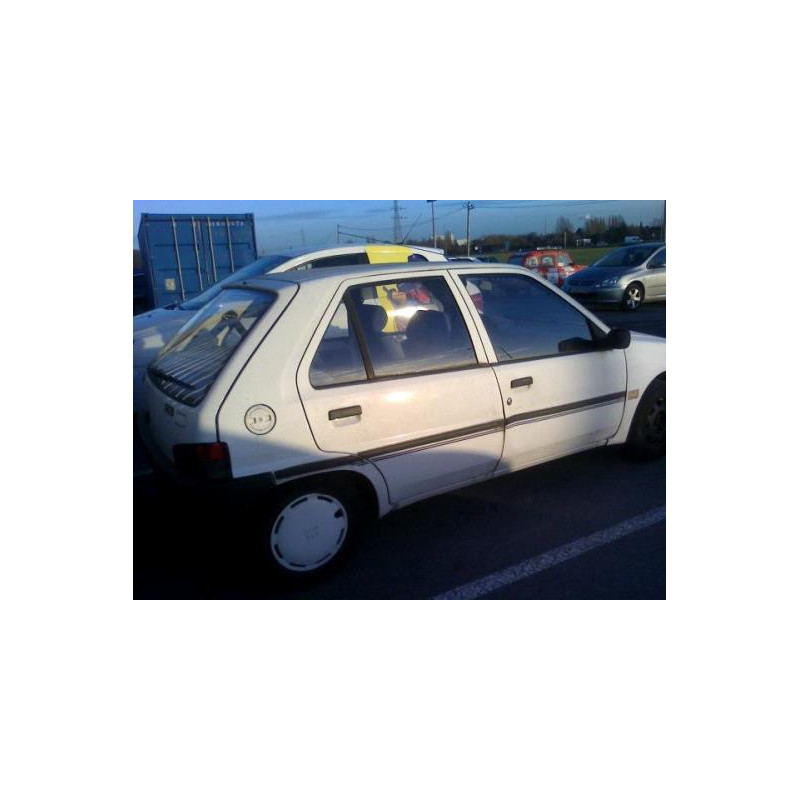 Cremaillere assistee PEUGEOT 106 Photo n°4