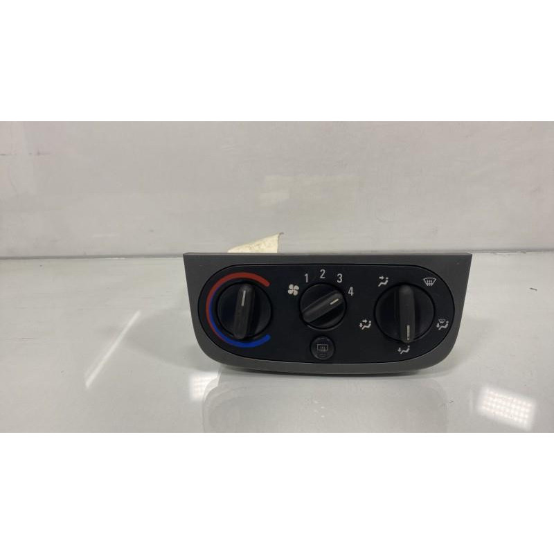 Commande chauffage OPEL CORSA C Photo n°1