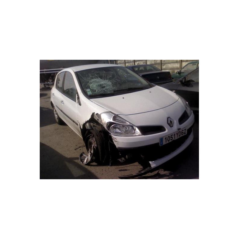 Maitre cylindre (freinage) RENAULT CLIO 3 Photo n°3