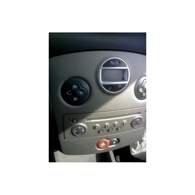 Maitre cylindre (freinage) RENAULT CLIO 3 Photo n°7