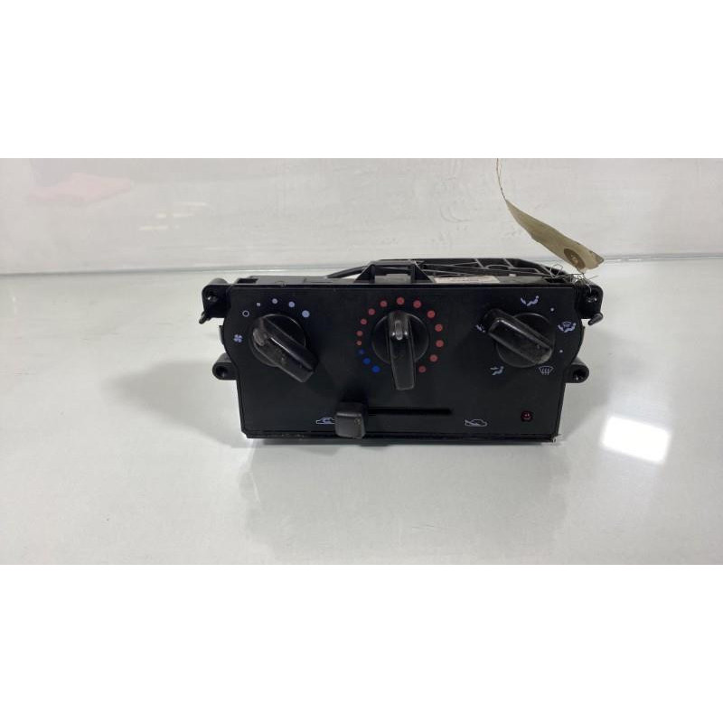 Commande chauffage NISSAN MICRA 2 Photo n°1