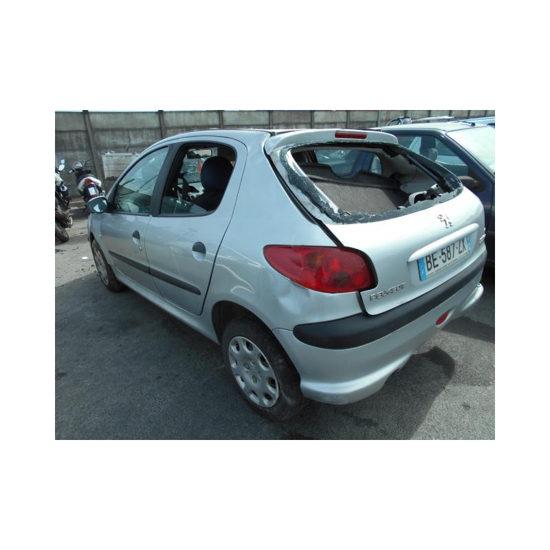 Maitre cylindre (freinage) PEUGEOT 206 Photo n°5