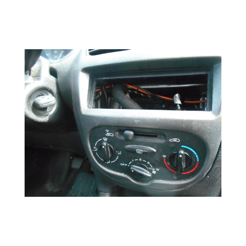 Maitre cylindre (freinage) PEUGEOT 206 Photo n°7