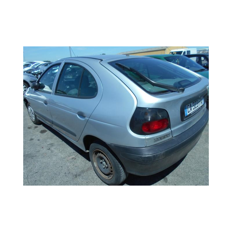 Pivot de moyeu avant droit RENAULT MEGANE 1 Photo n°8