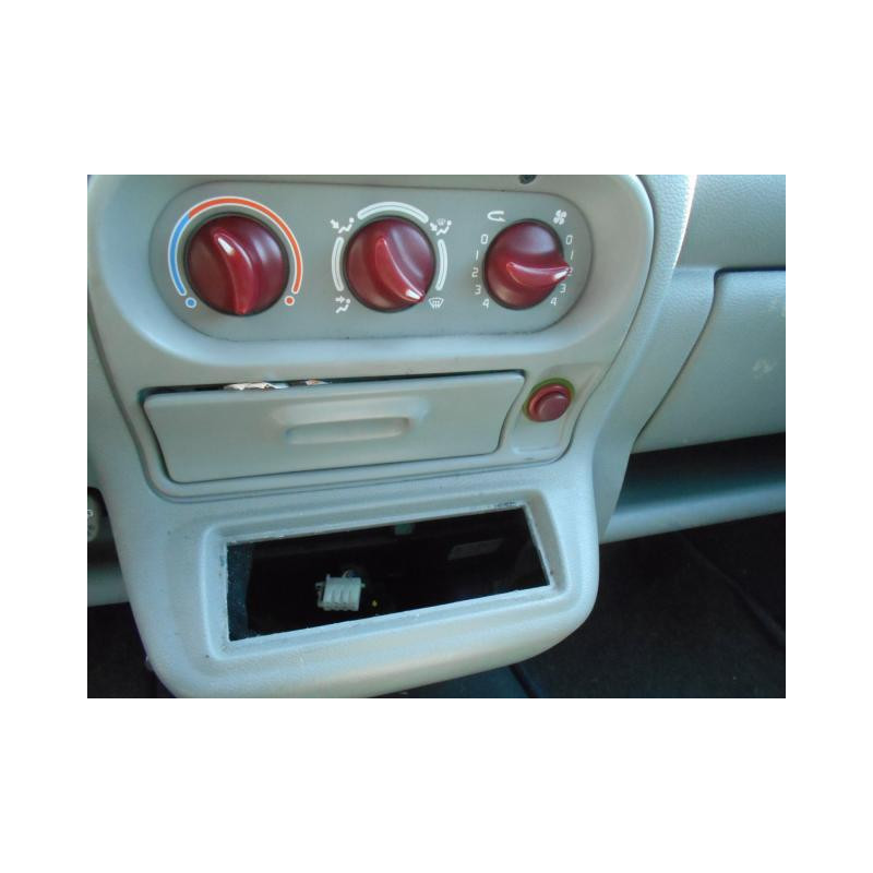 Bloc ABS (freins anti-blocage) RENAULT TWINGO 1 Photo n°9
