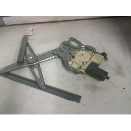 Leve vitre electrique avant droit TOYOTA AVENSIS 2 Photo n°1