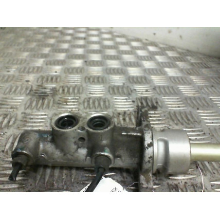 Maitre cylindre (freinage) CITROEN XSARA PICASSO Photo n°1