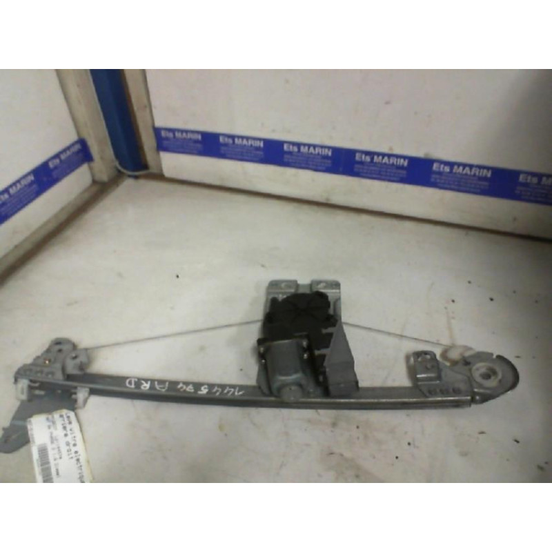 Leve vitre electrique arriere droit PEUGEOT 307 Photo n°1