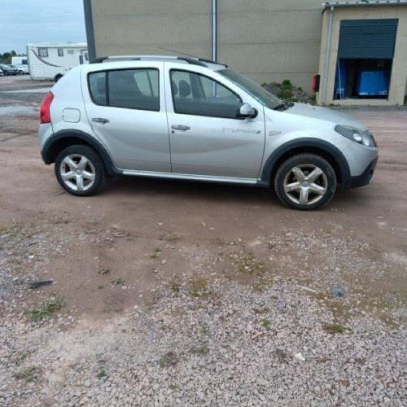 Air bag conducteur DACIA SANDERO 1 Photo n°5