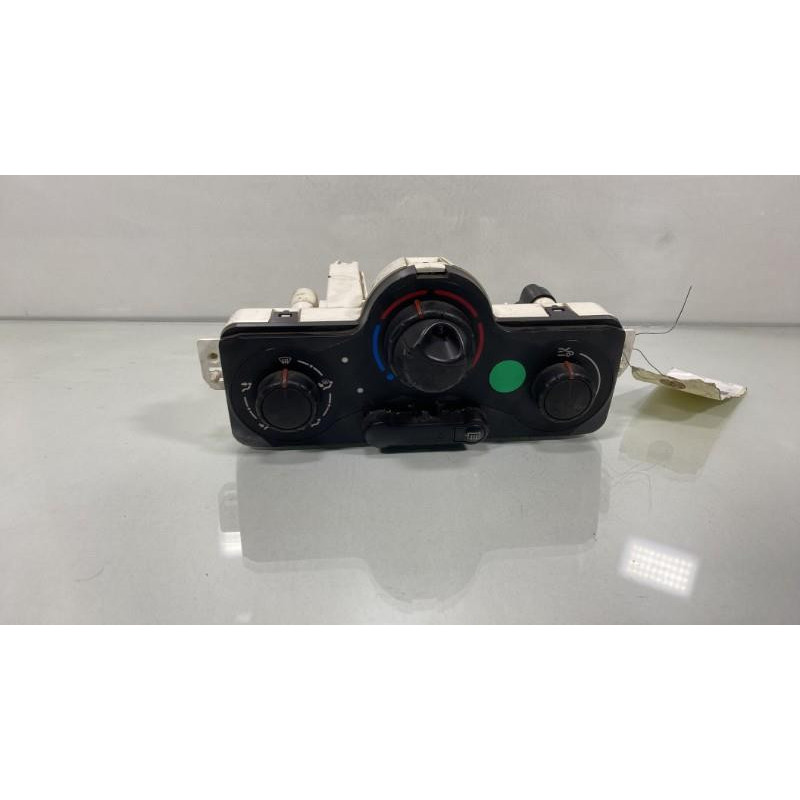 Commande chauffage RENAULT CLIO 3 Photo n°1