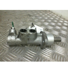 Maitre cylindre (freinage) RENAULT CLIO 3 Photo n°1