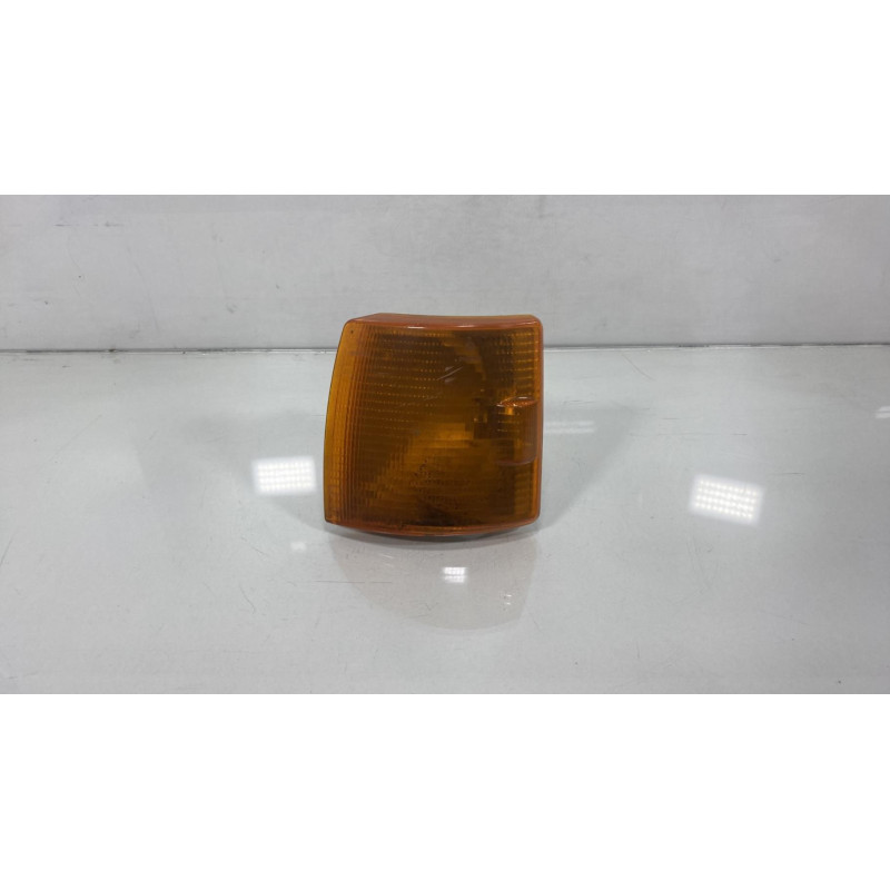 Optique avant secondaire gauche (feux)(clignotant) VOLKSWAGEN TRANSPORTER 4 Photo n°1