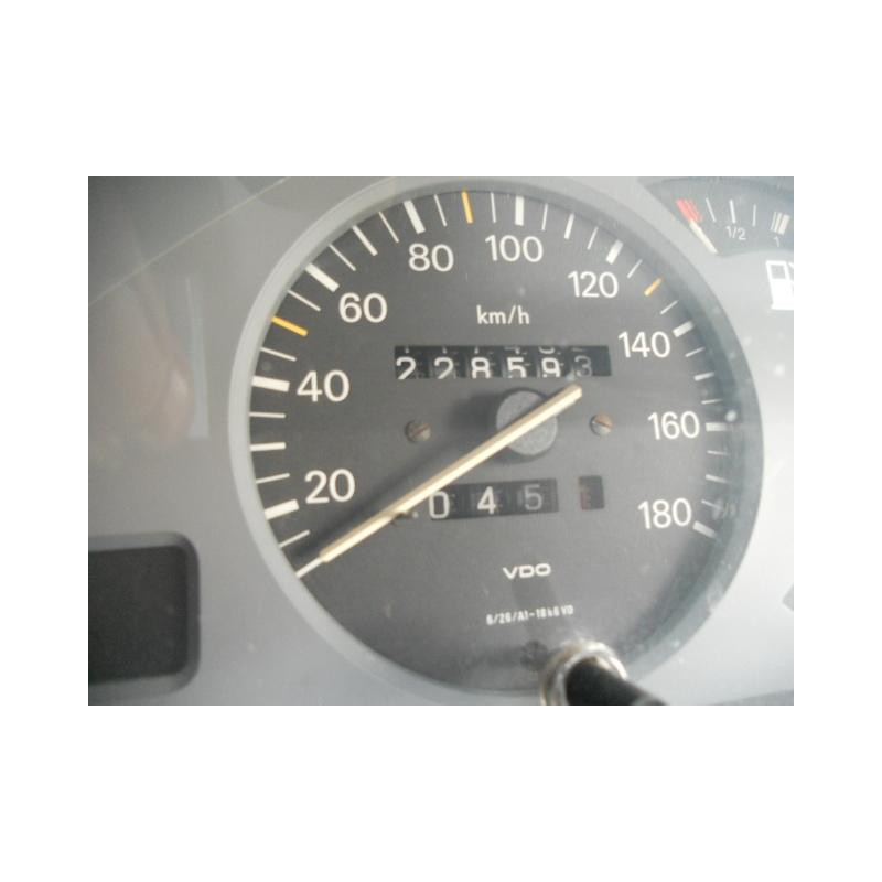 Cremaillere assistee PEUGEOT 106 Photo n°8
