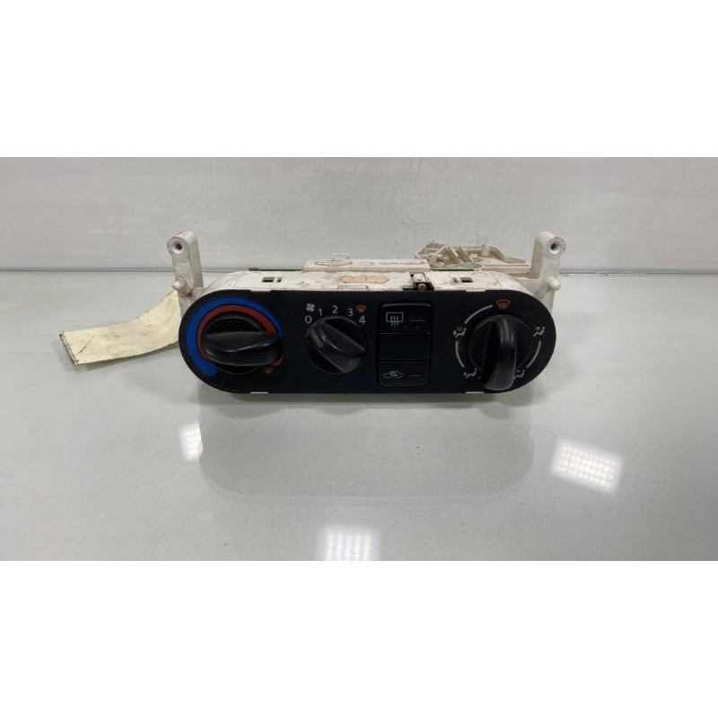 Commande chauffage NISSAN ALMERA 2 Photo n°1
