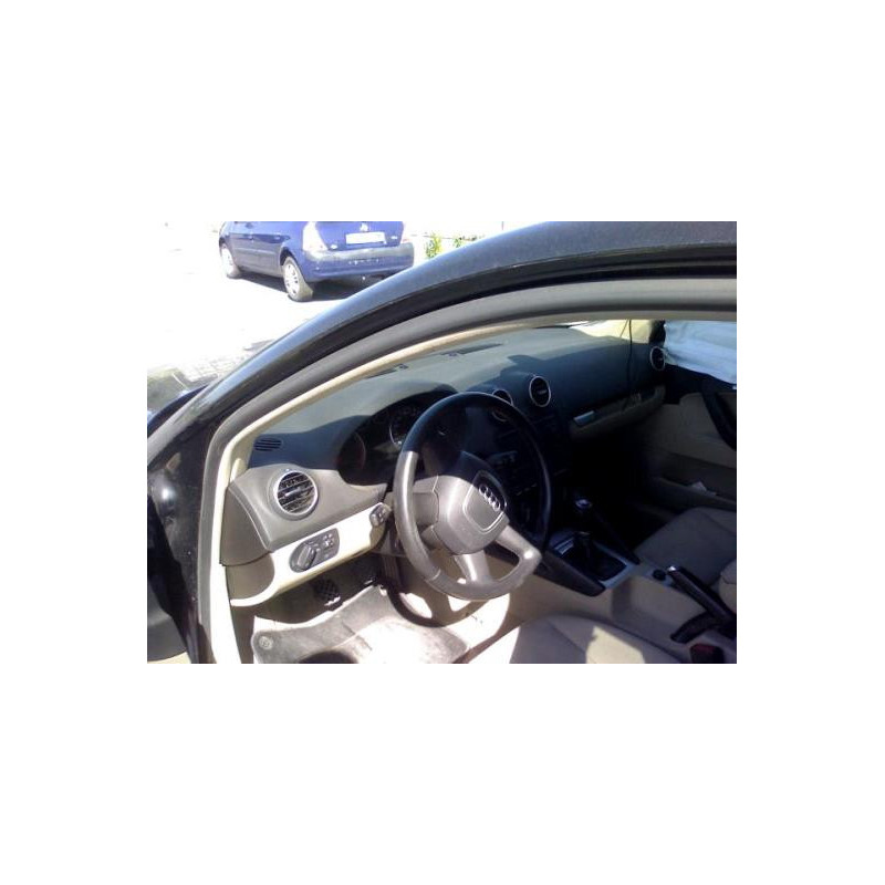Amortisseur avant gauche AUDI A3 2 Photo n°2
