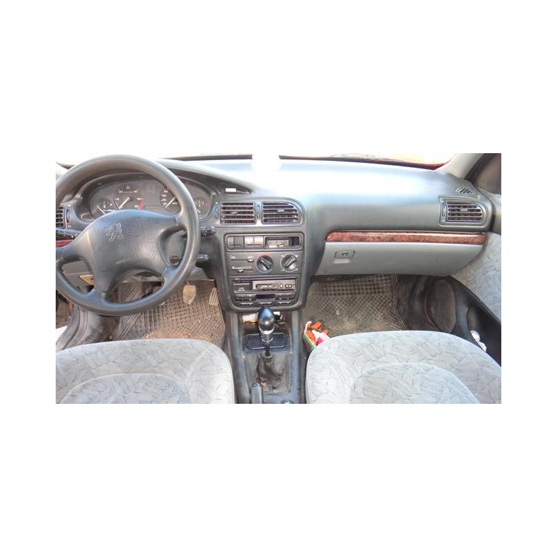 Retroviseur gauche PEUGEOT 406 Photo n°15