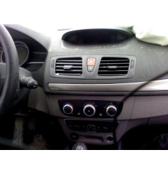 Poignee interieur avant droit RENAULT MEGANE 3